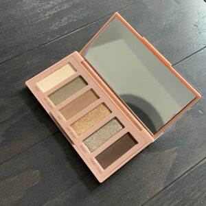 Urban Decay Naked Mini Eyeshadow Palette in “Foxy”